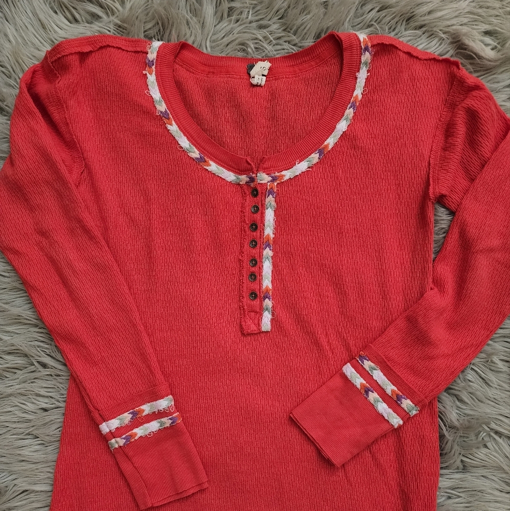 We the free size S top